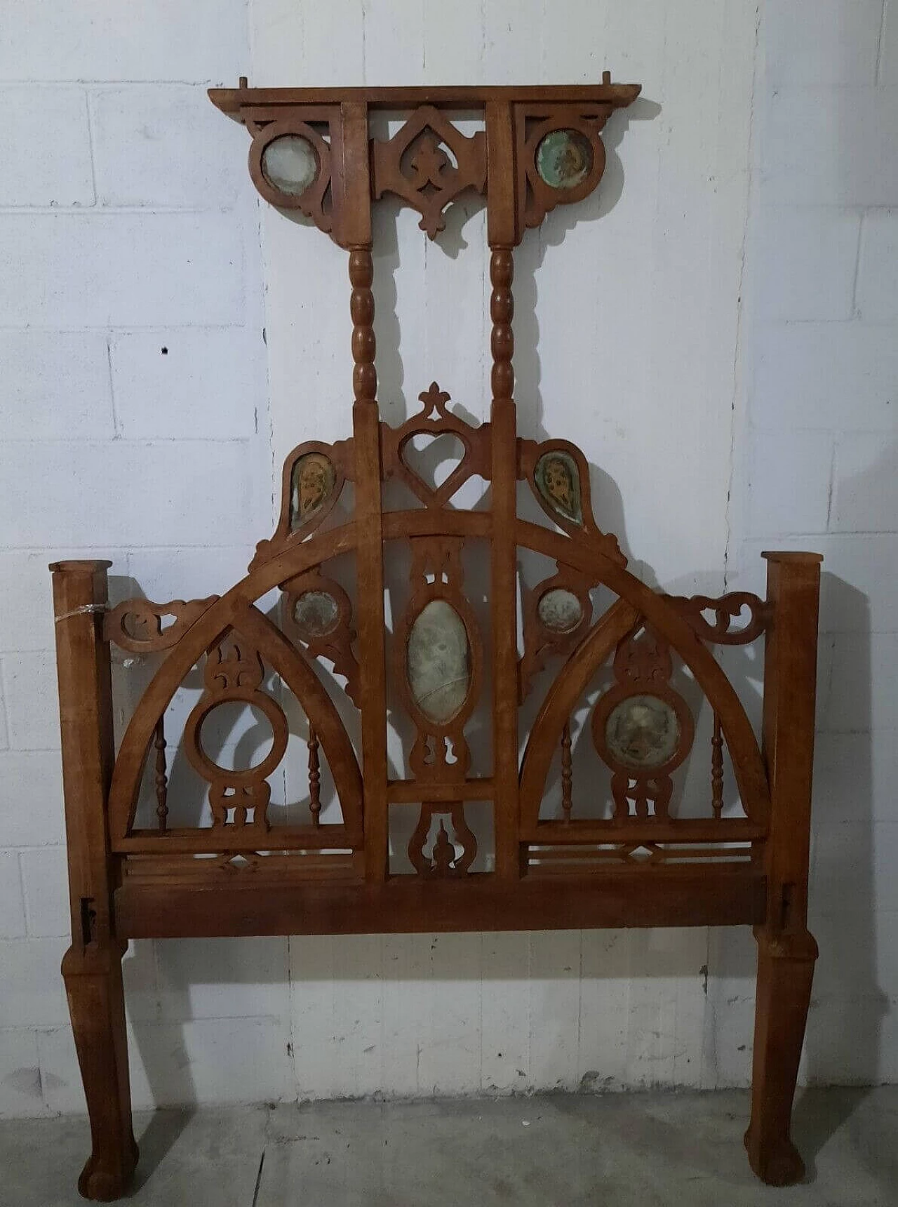 Walnut bed in Gothic style with marble and stone inlays, 19th century 10