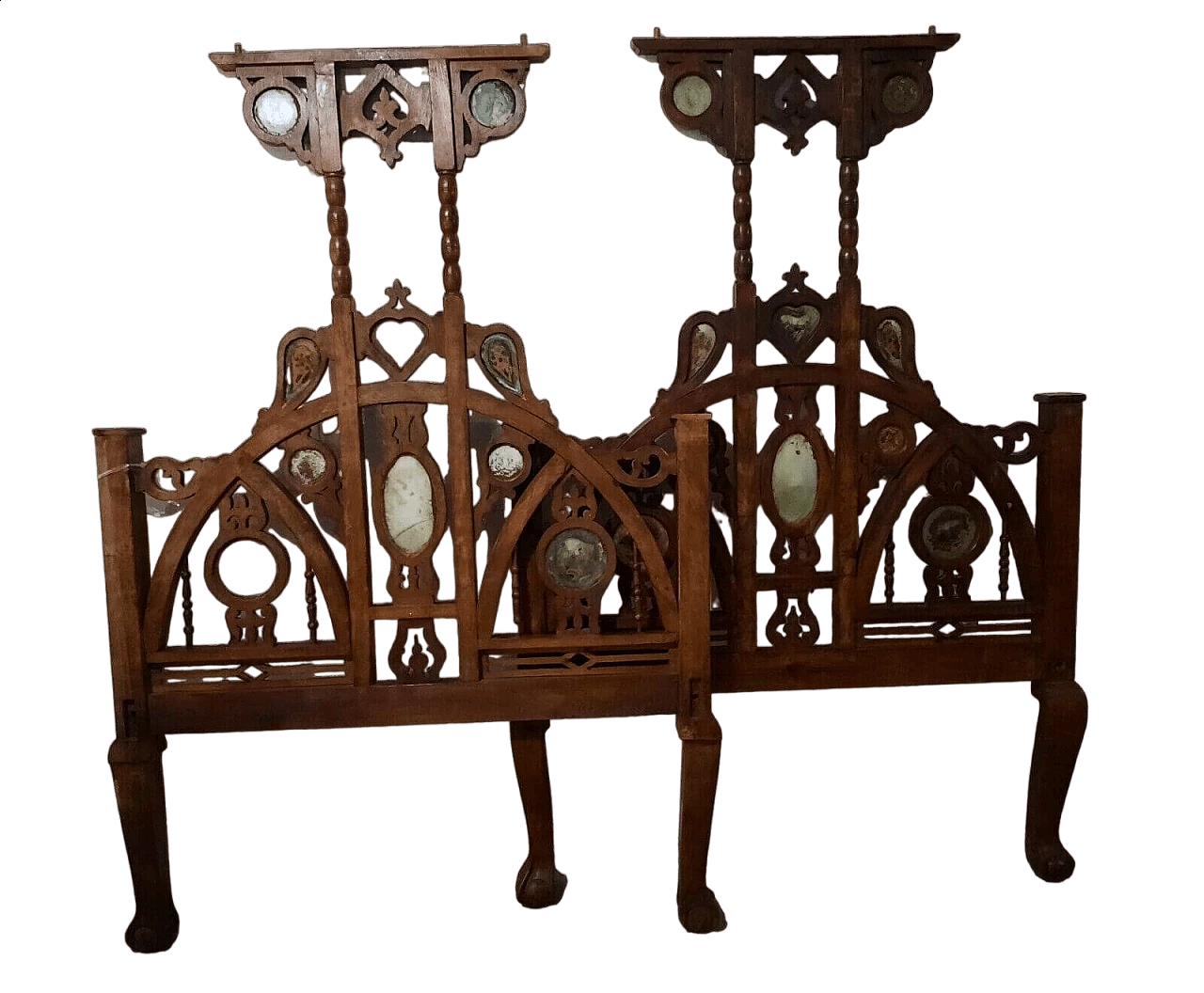 Walnut bed in Gothic style with marble and stone inlays, 19th century 13