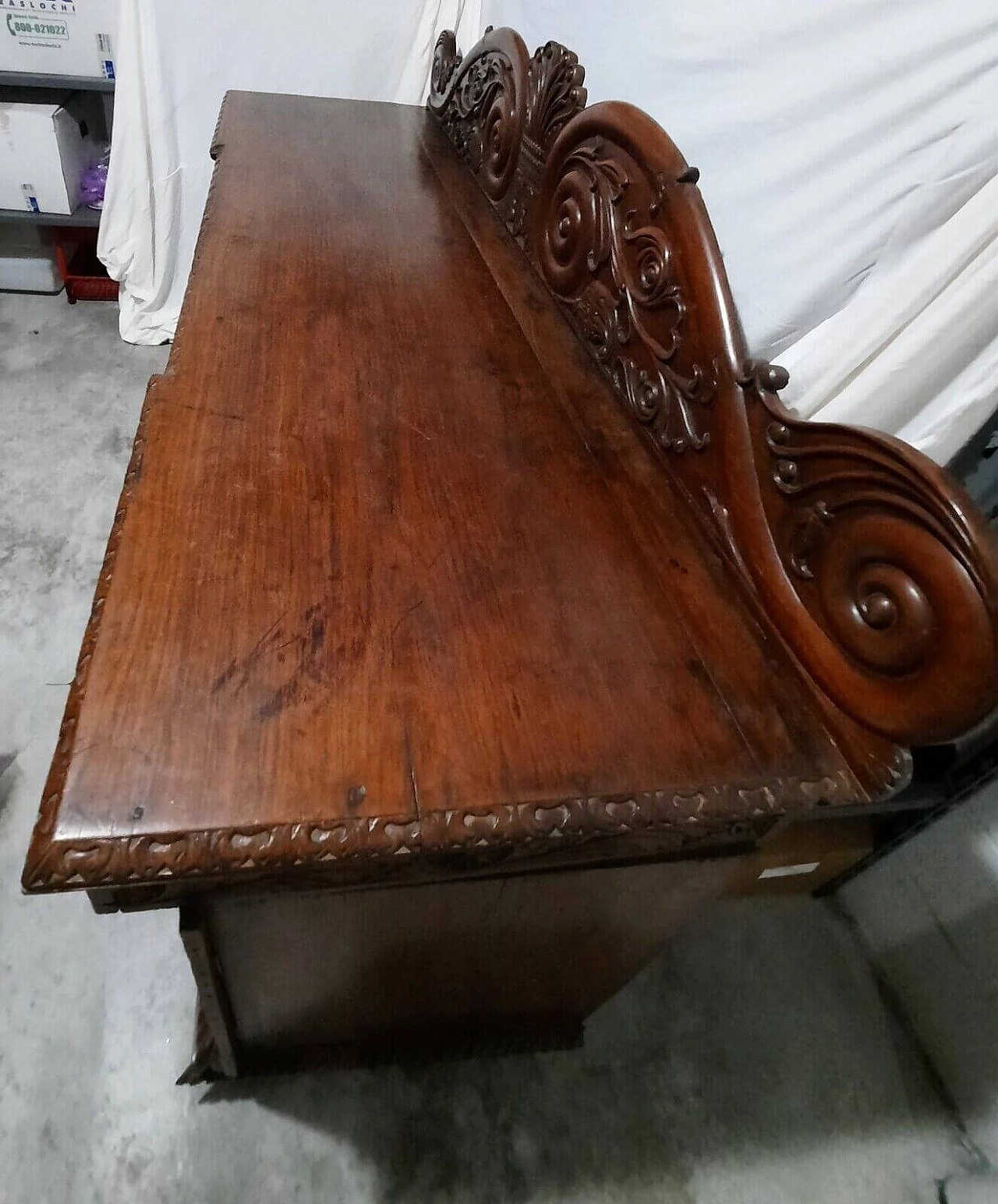 Mahogany Regency sideboard with three-drawer top, first quarter 19th century 12