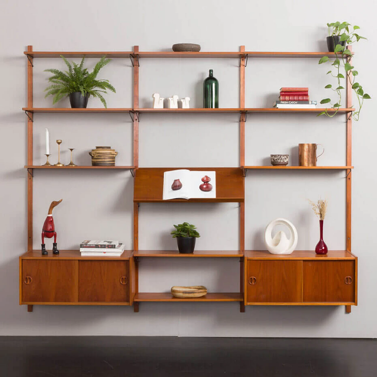 Danish three-bay teak bookcase in the style of Poul Cadovius, 1960s 1