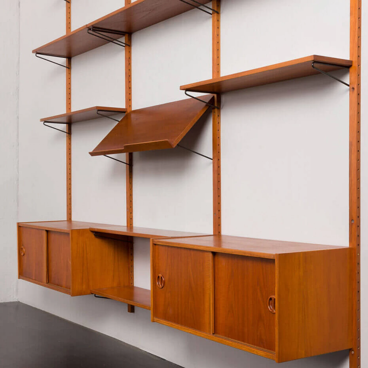 Danish three-bay teak bookcase in the style of Poul Cadovius, 1960s 10