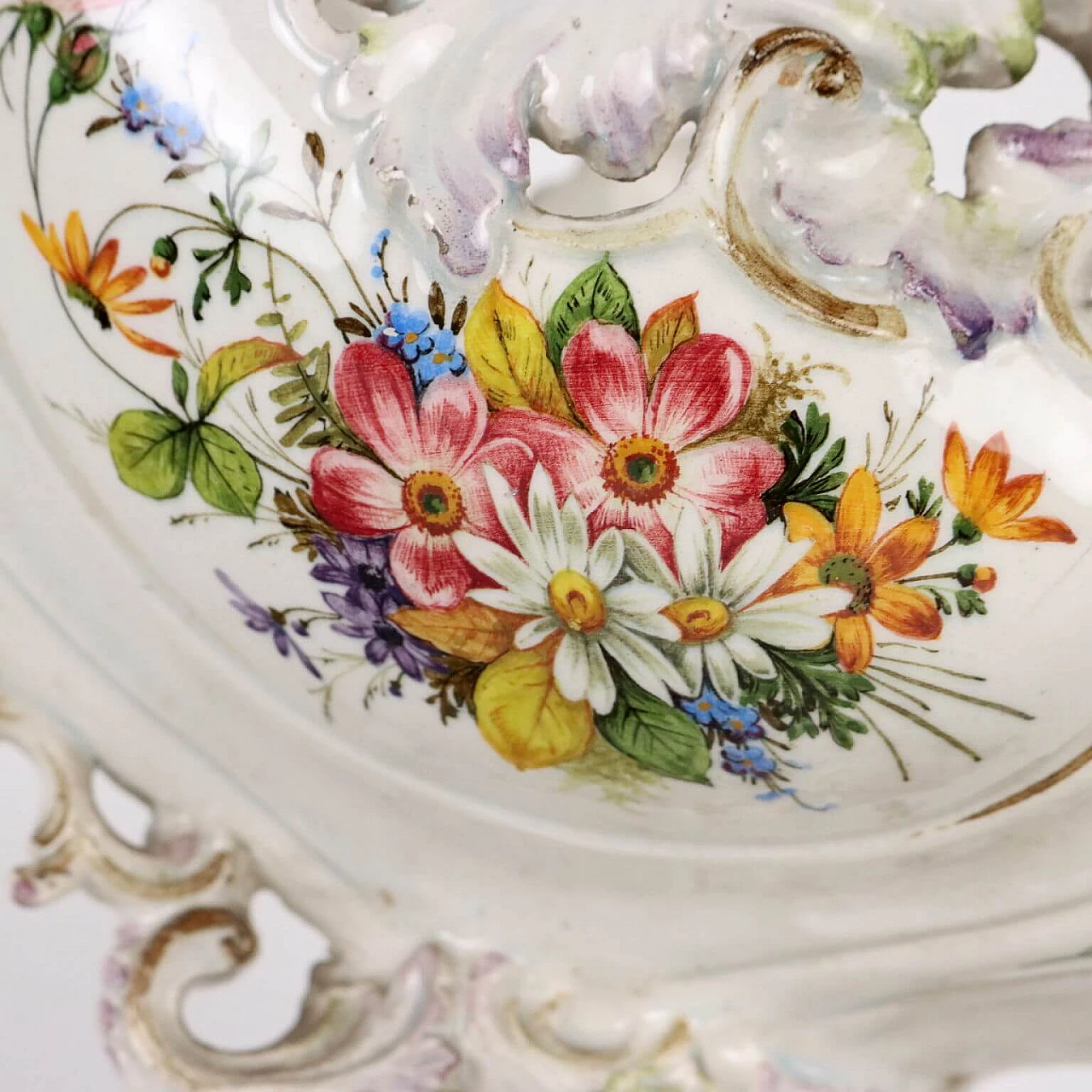 Majolica centrepiece by Antonibon Nove, first half of the 19th century 3