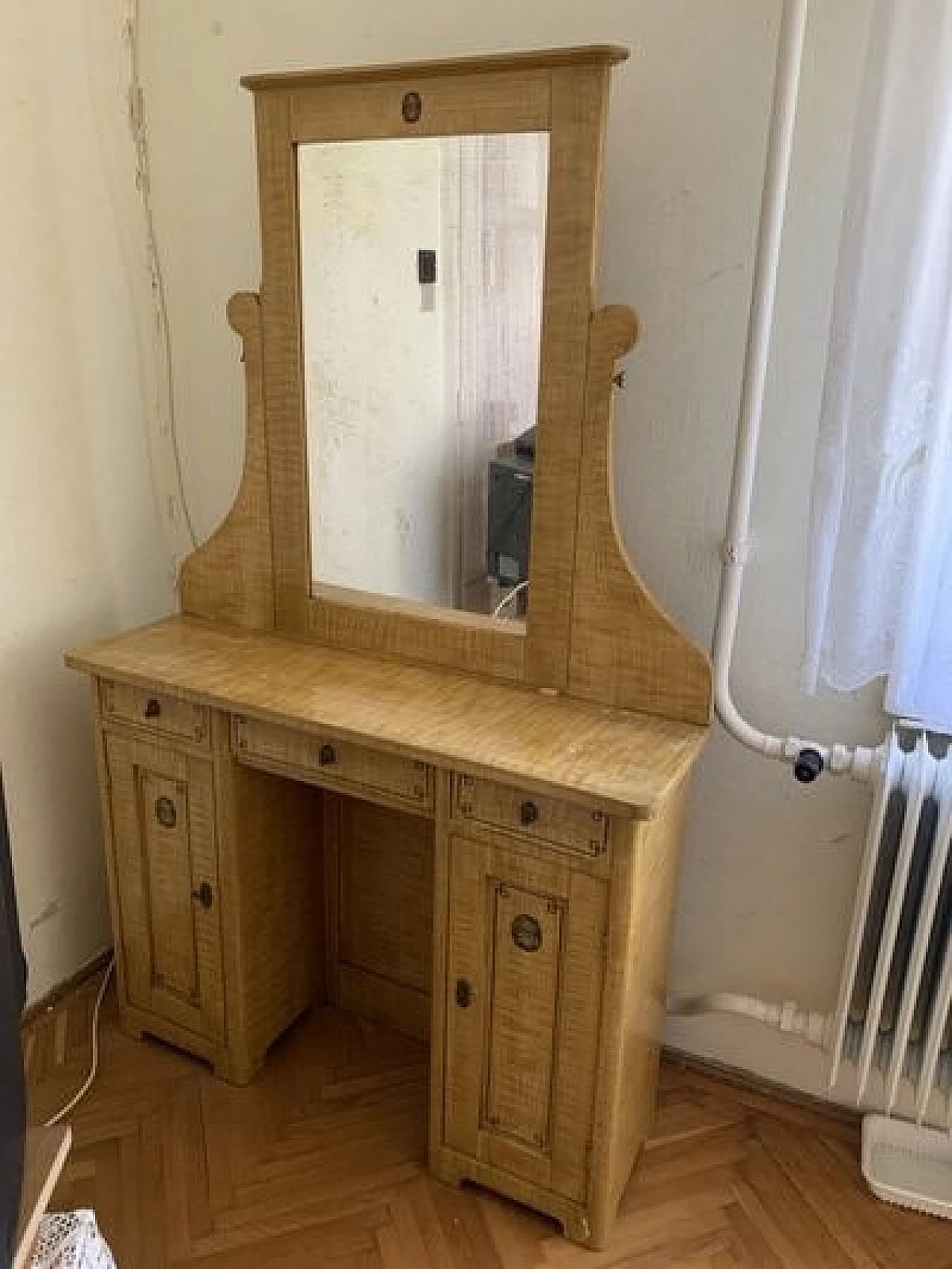 Hungarian painted wood vanity table, 1910s 3