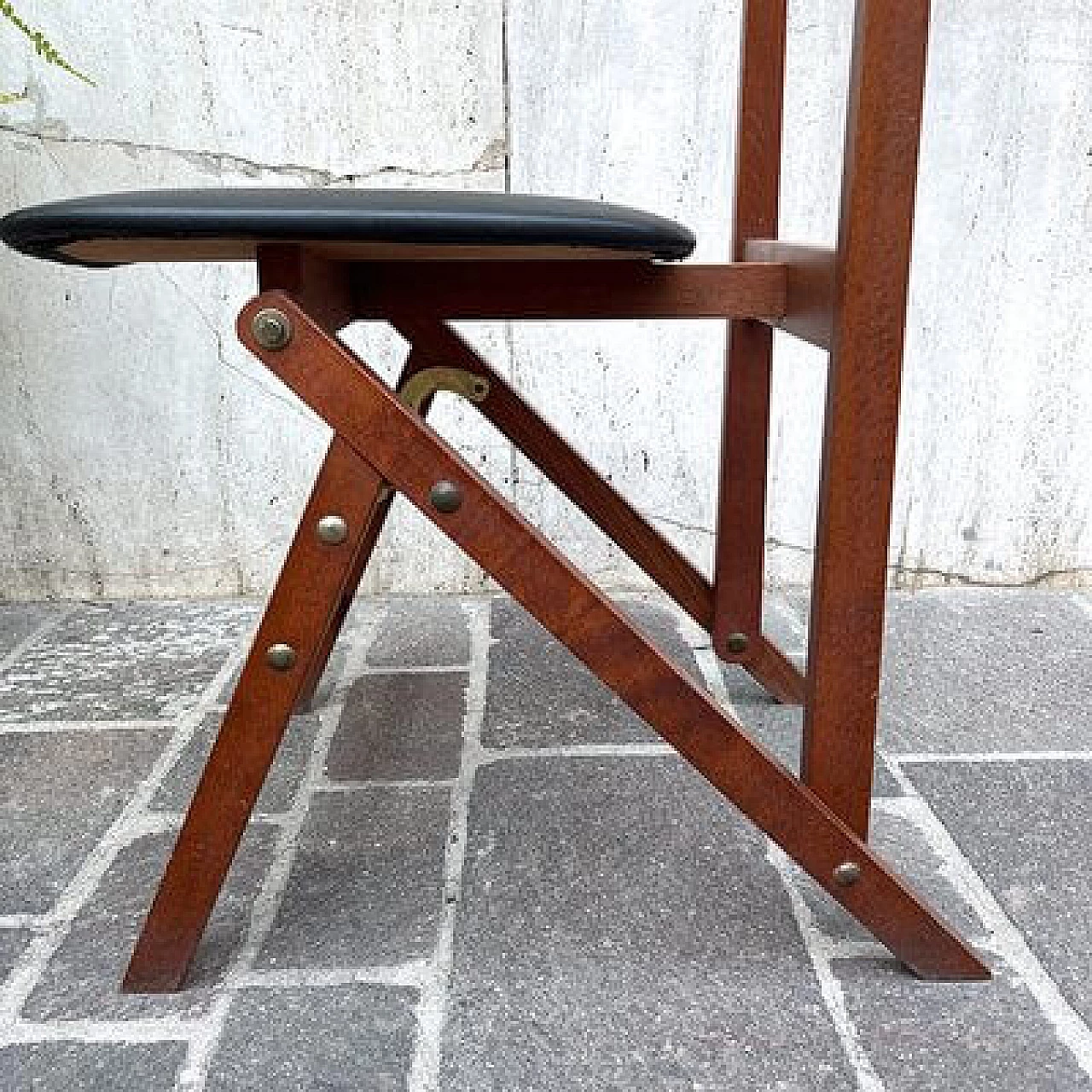 Teak valet stand with upholstered skai seat by Reguitti, 1960s 7