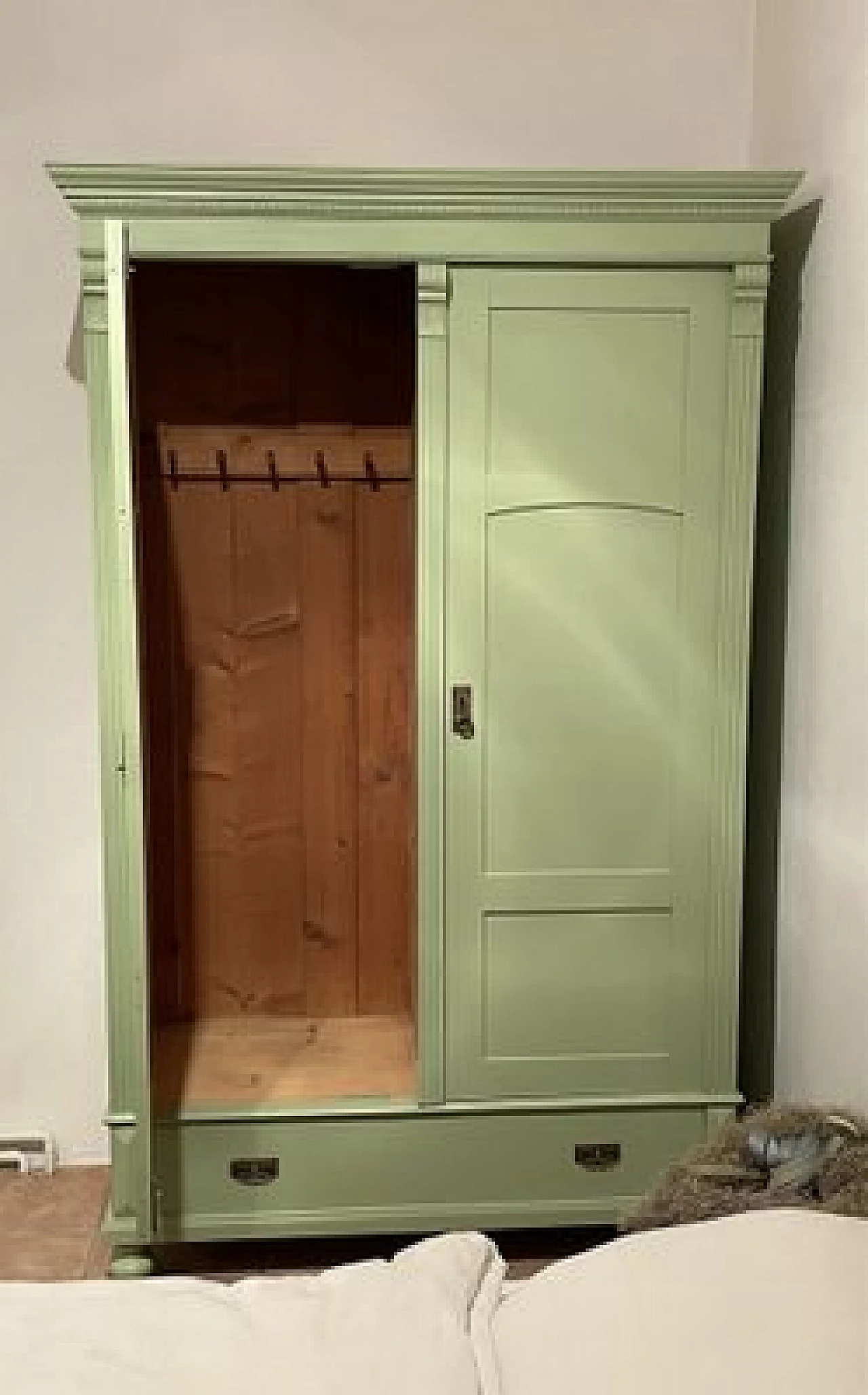 Hungarian two-door green painted wood wardrobe, early 20th century 3