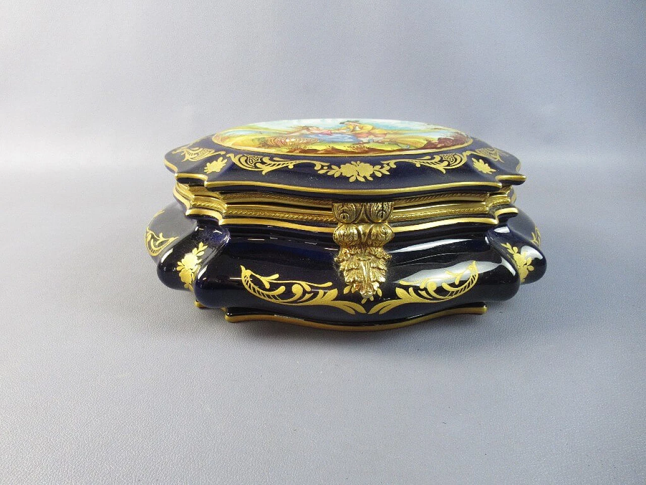 French Sèvres style porcelain and bronze jewelry box casket 3