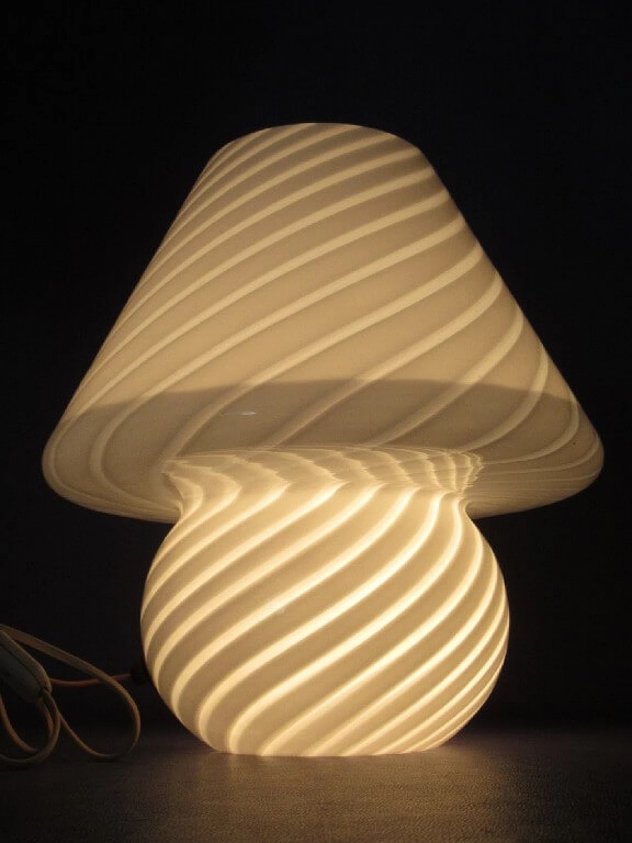 Murano glass mushroom lamp by Venini, 1970s 3