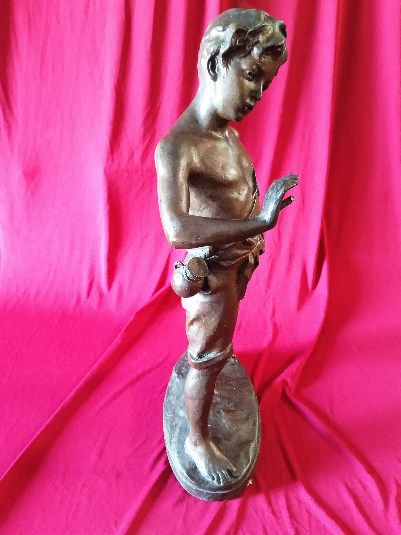 Bronze sculpture depicting a child, 1960s 3