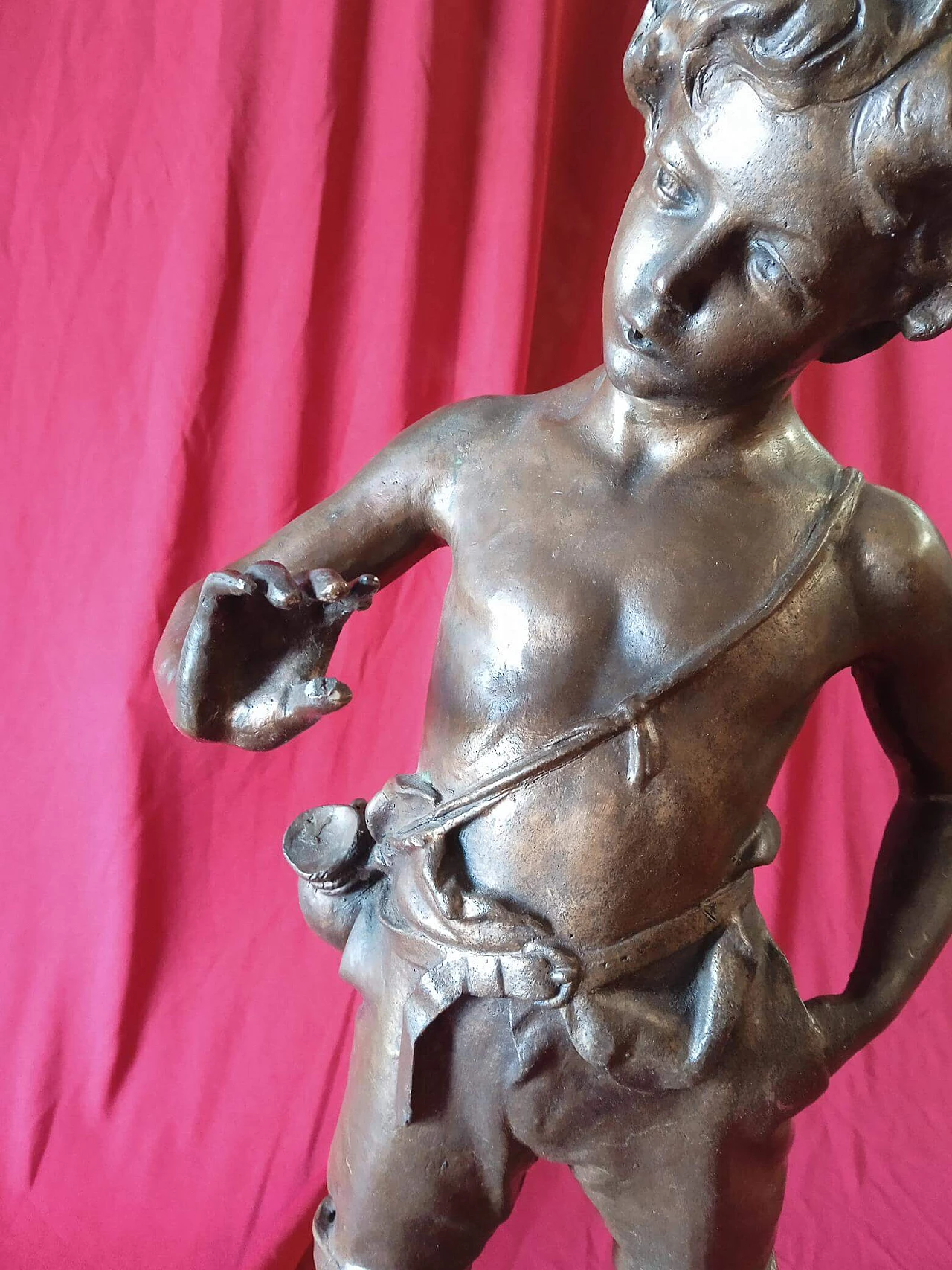 Bronze sculpture depicting a child, 1960s 5