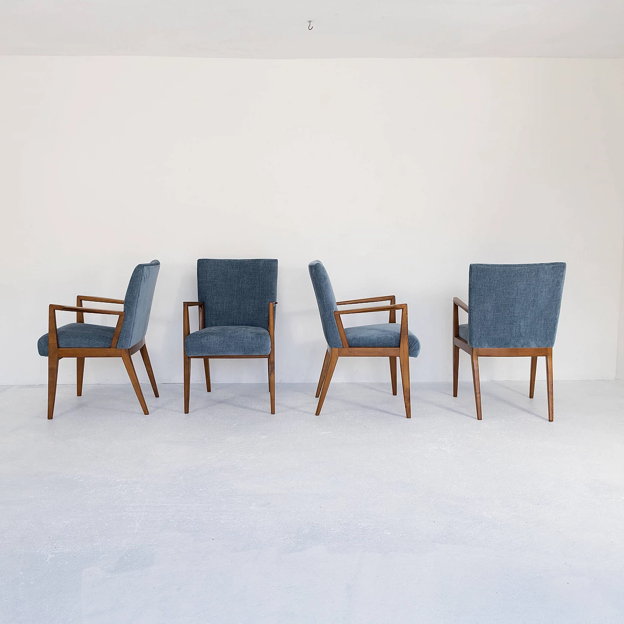 4 Armchairs in walnut and velvet, 1950s 1