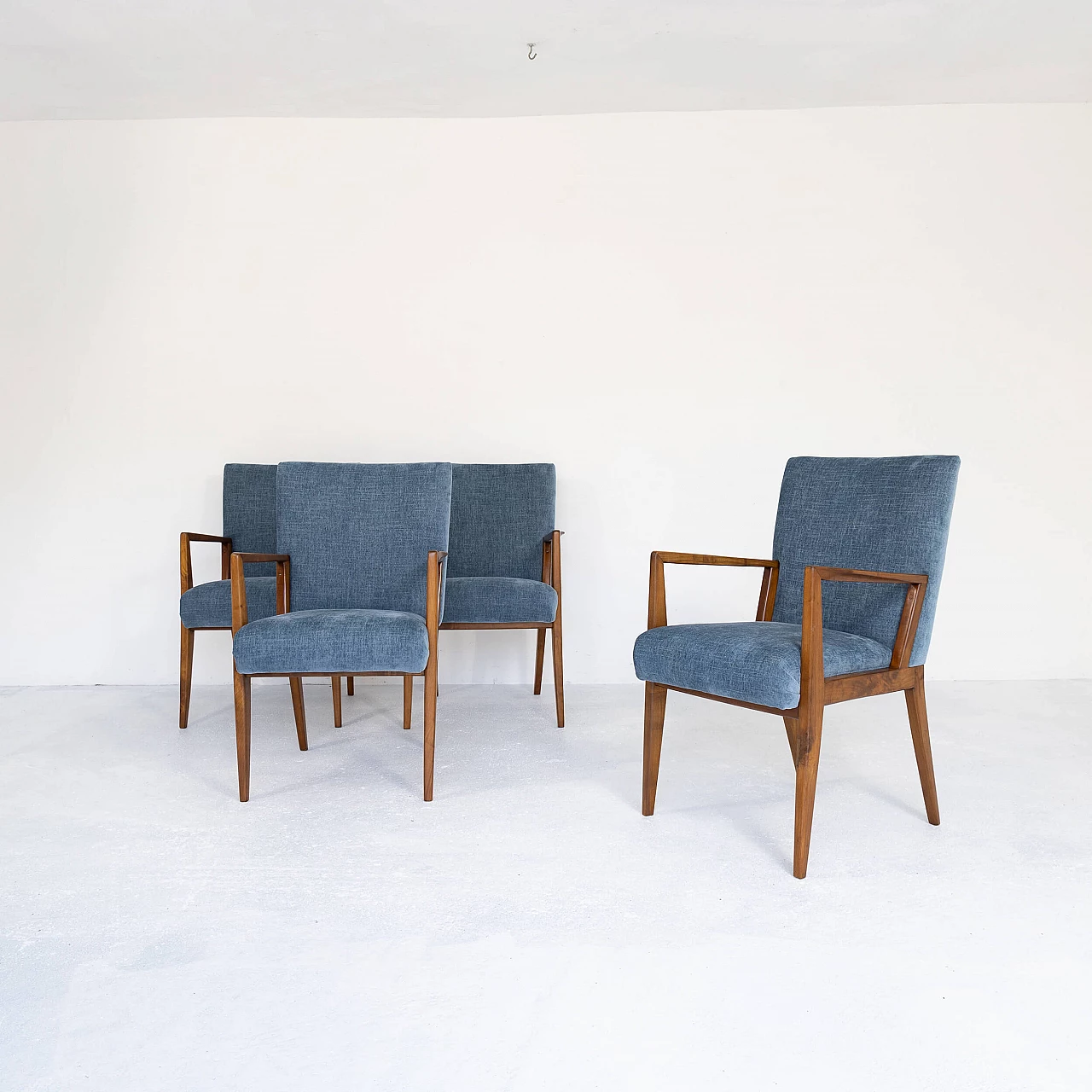 4 Armchairs in walnut and velvet, 1950s 3