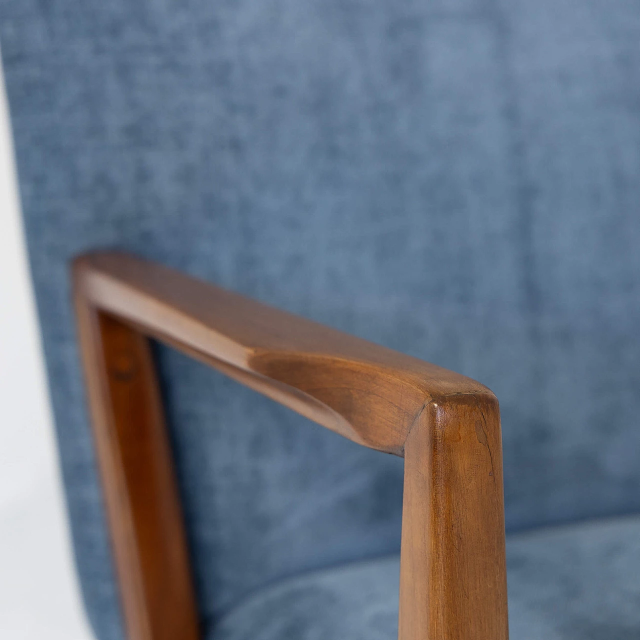 4 Armchairs in walnut and velvet, 1950s 6