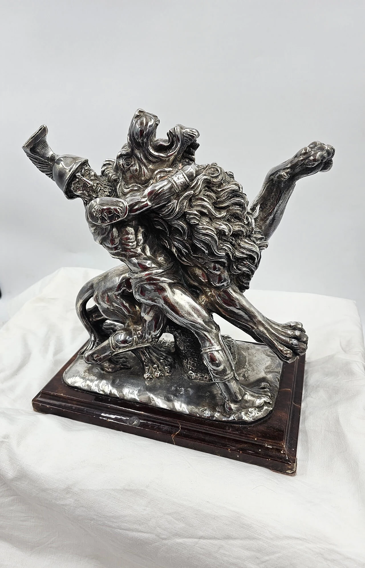 Silver sculpture depicting Roman gladiator against lion, 1970s 5