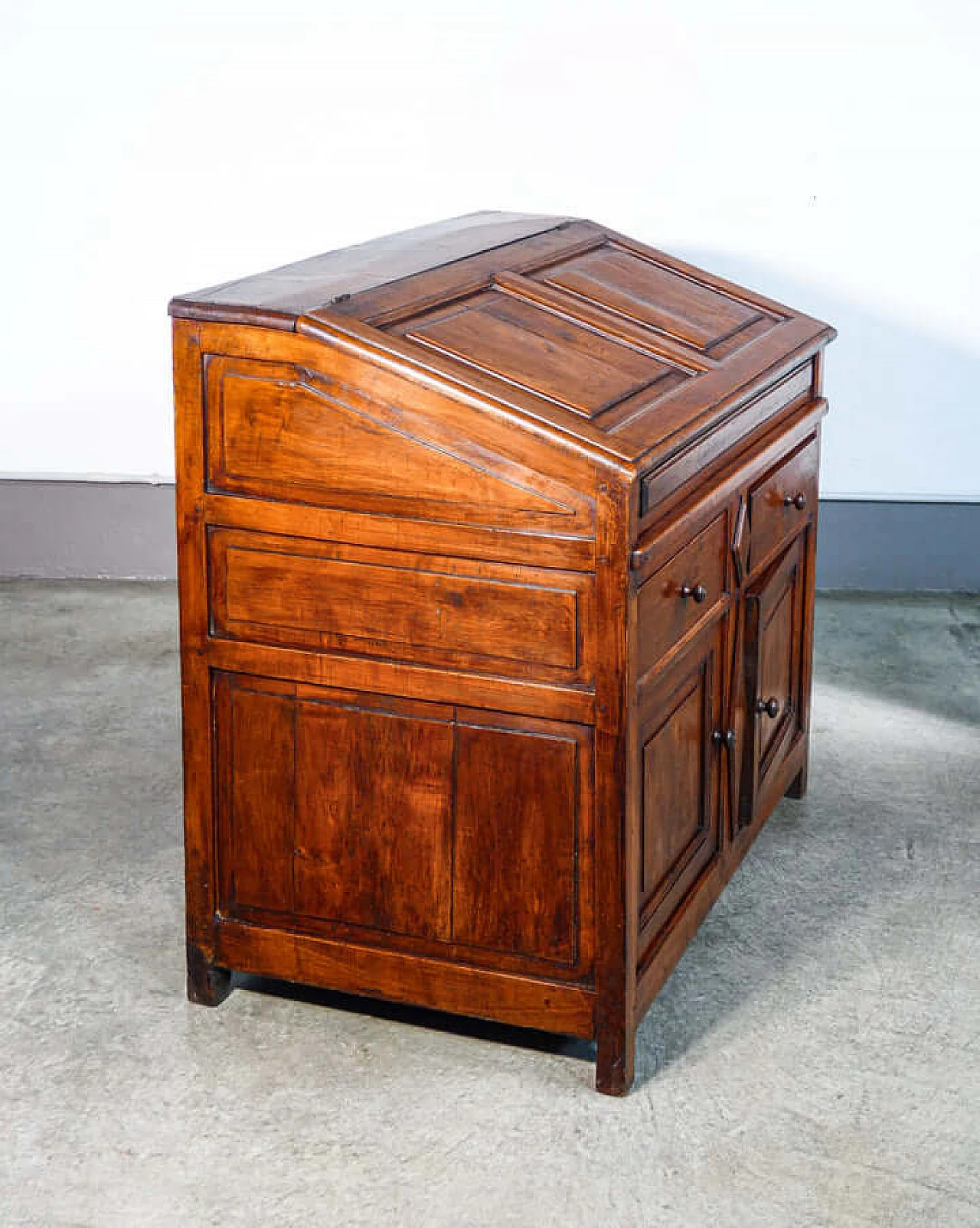 Credenza con ribalta in massello di noce, '800 7