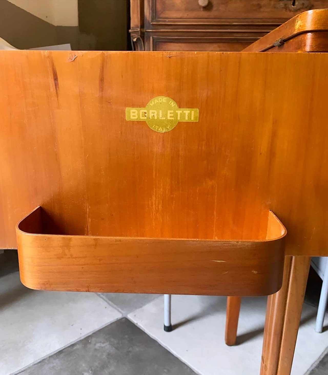 Wooden coffee table with opening top and internal compartment, 1940s 1