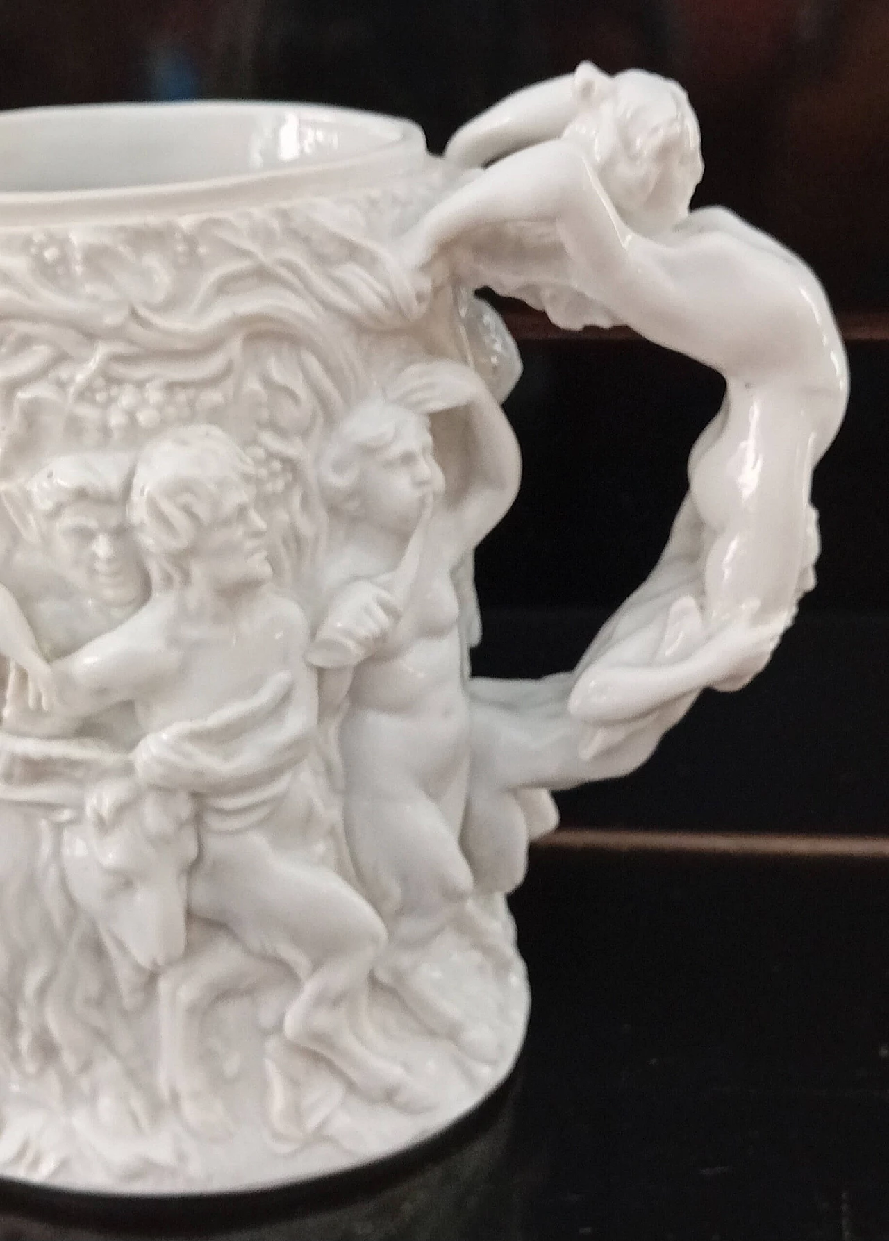 Capodimonte porcelain tankard with erotic subjects, 19th century 2