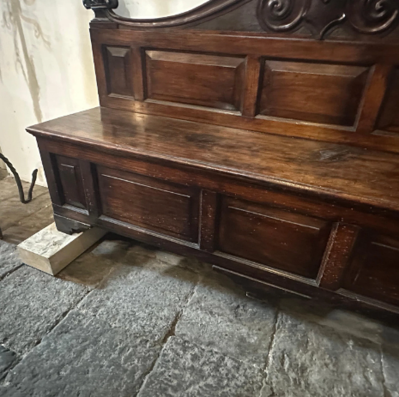 Louis Philippe carved walnut bench, mid-19th century 6