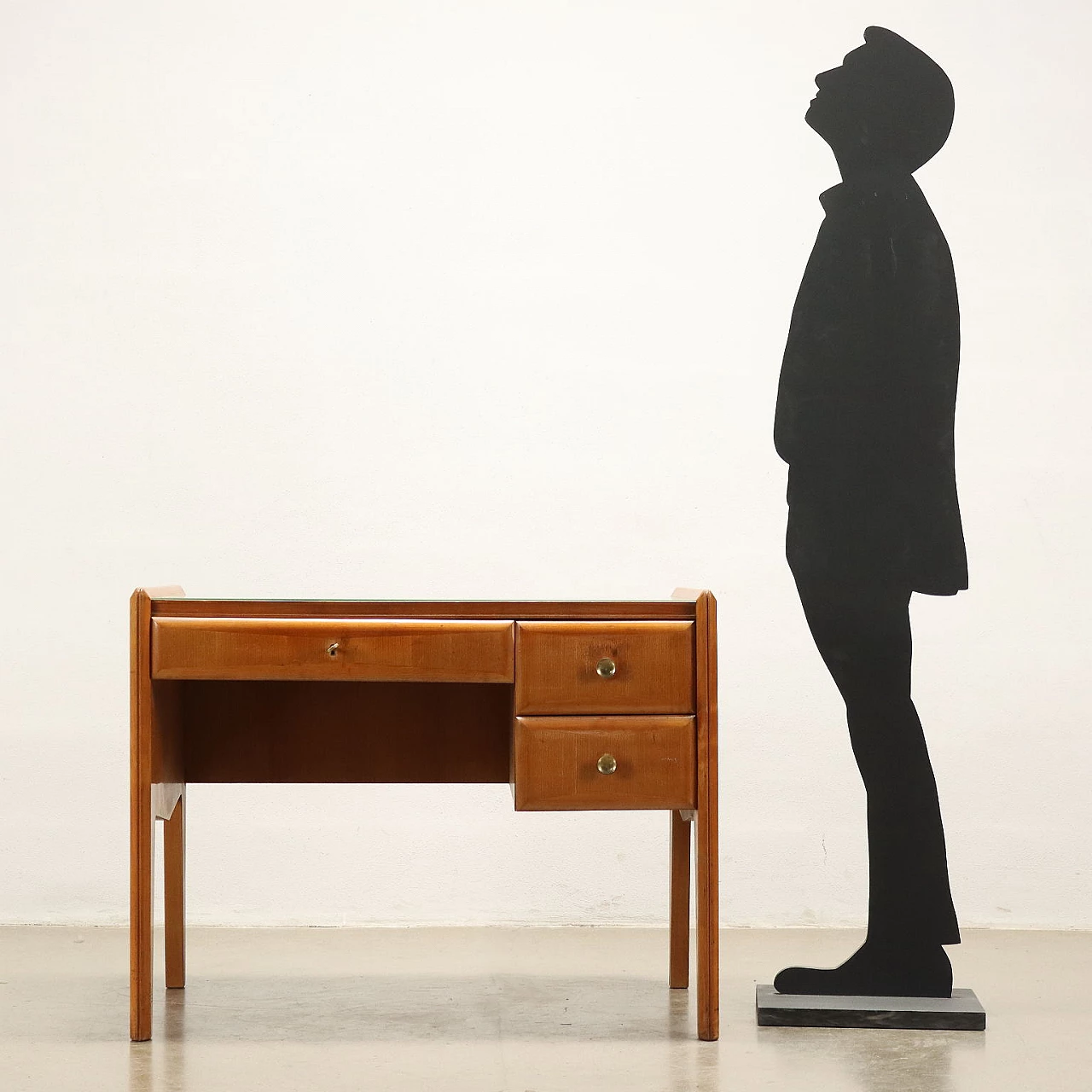 Cherry wood veneer desk with retracted glass top, 1950s 2