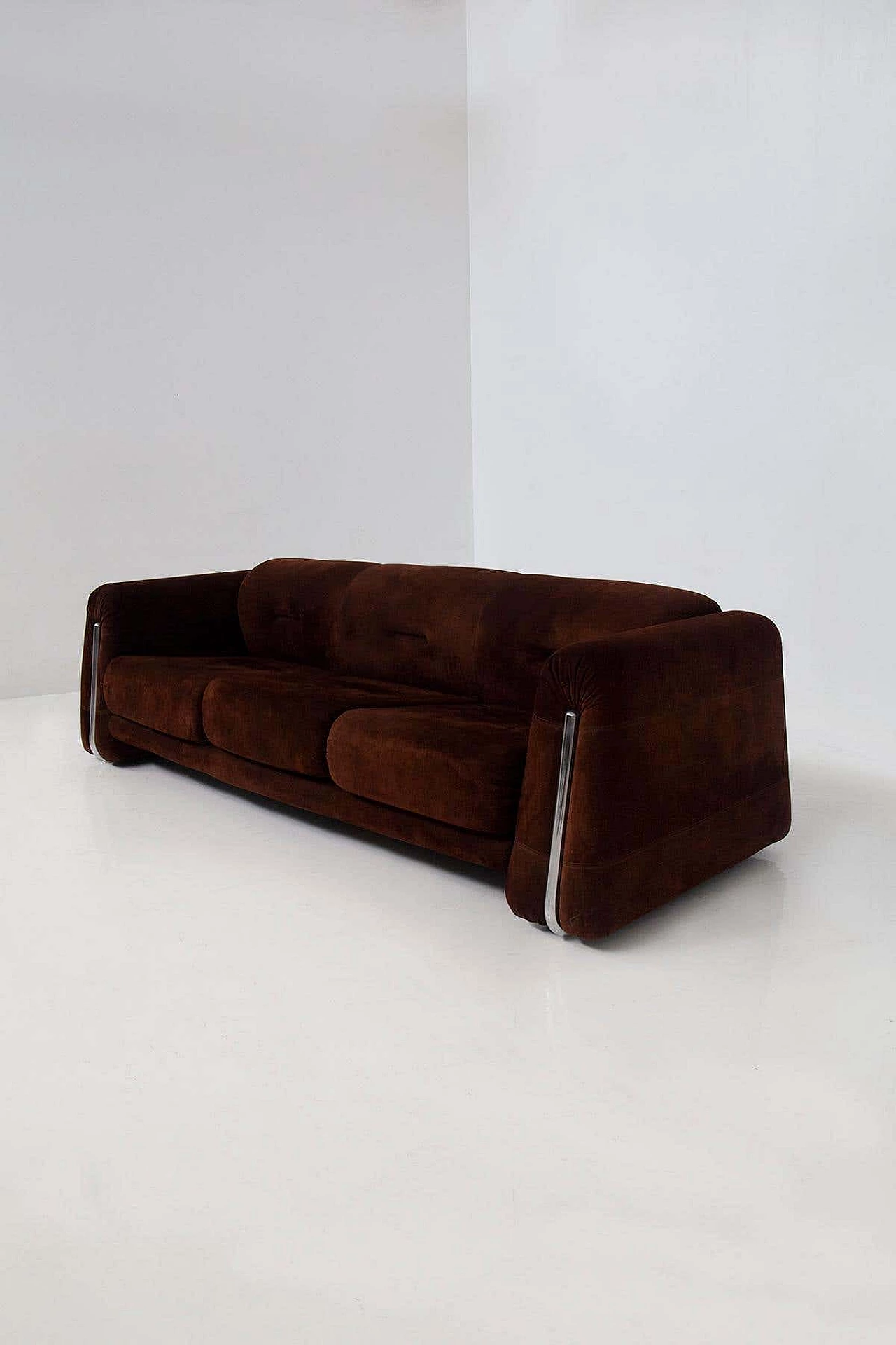 Brown velvet geometric sofa with metal frame, 1970s 7