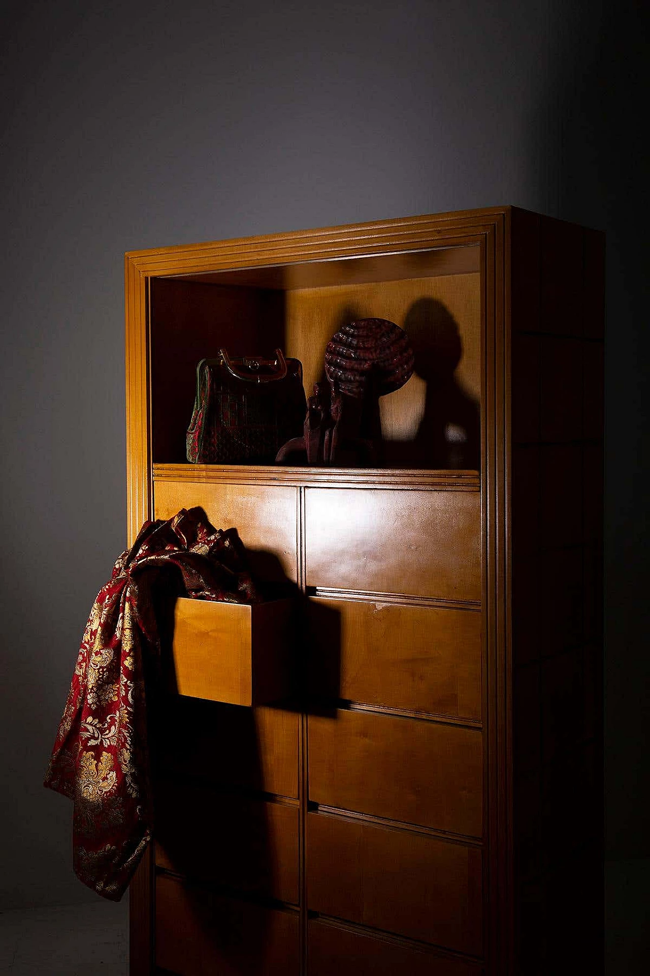 Wooden chest of drawers with grissinita frame attributed to Paolo Buffa, 1950s 1