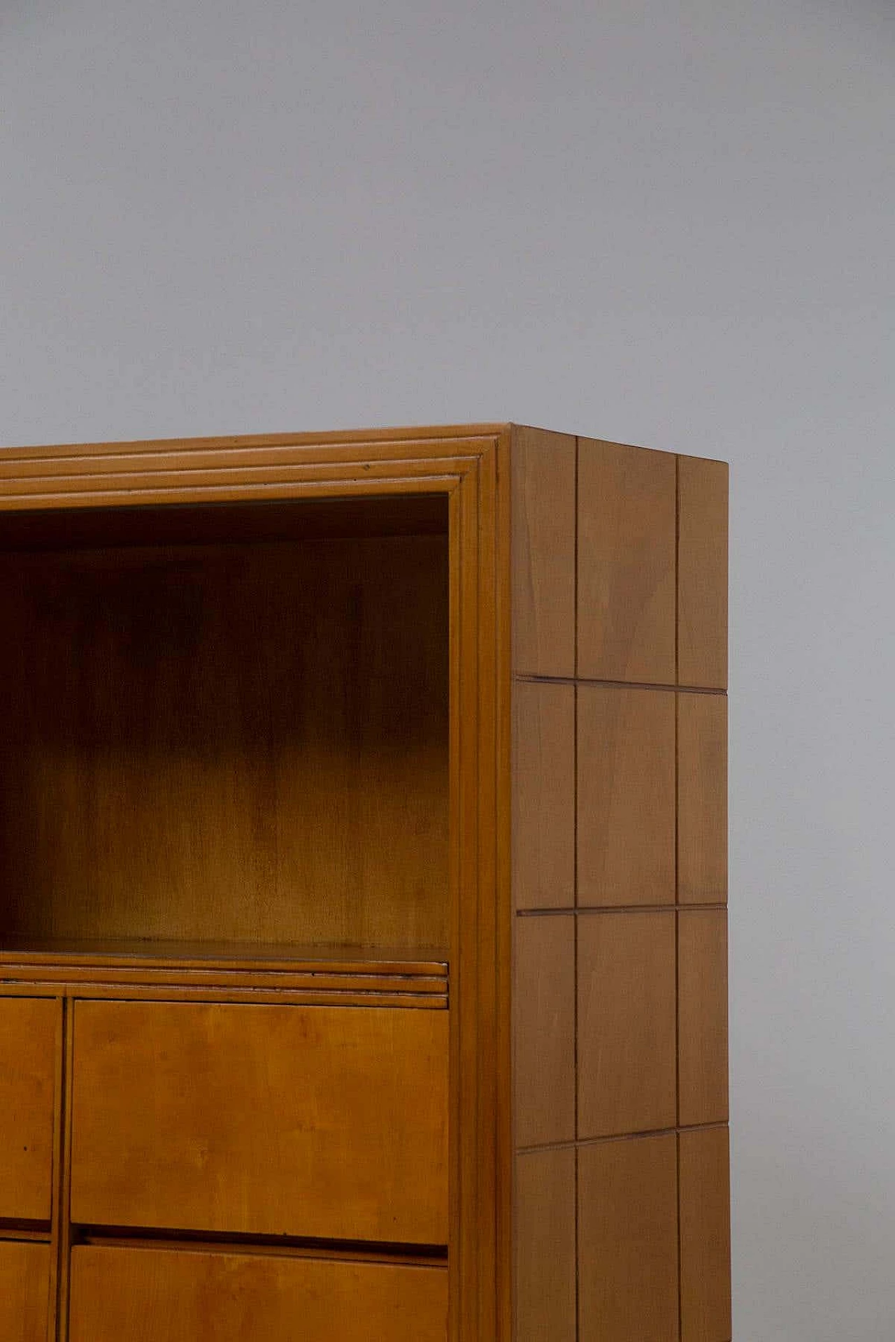 Wooden chest of drawers with grissinita frame attributed to Paolo Buffa, 1950s 5