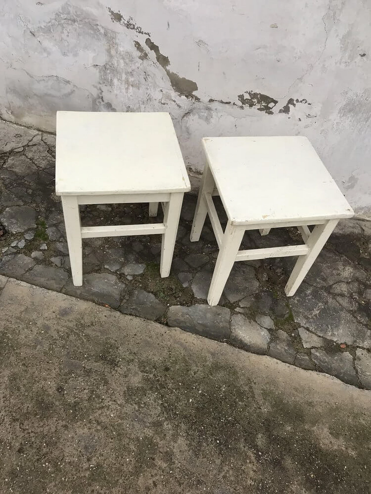 Pair of painted pine wood stools, 1940s 1