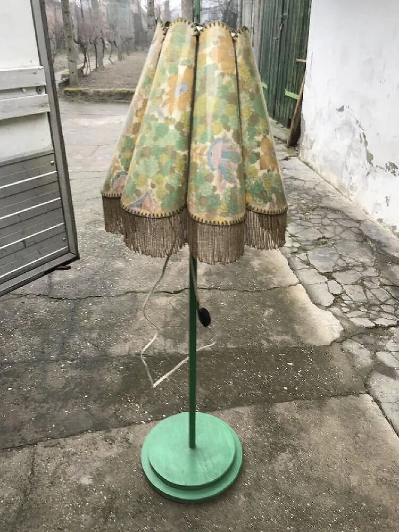 Floor lamp with fringed plastic shade, 1950s 1