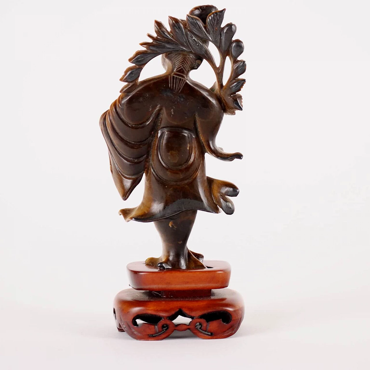 Chinese tiger's eye geisha sculpture 6