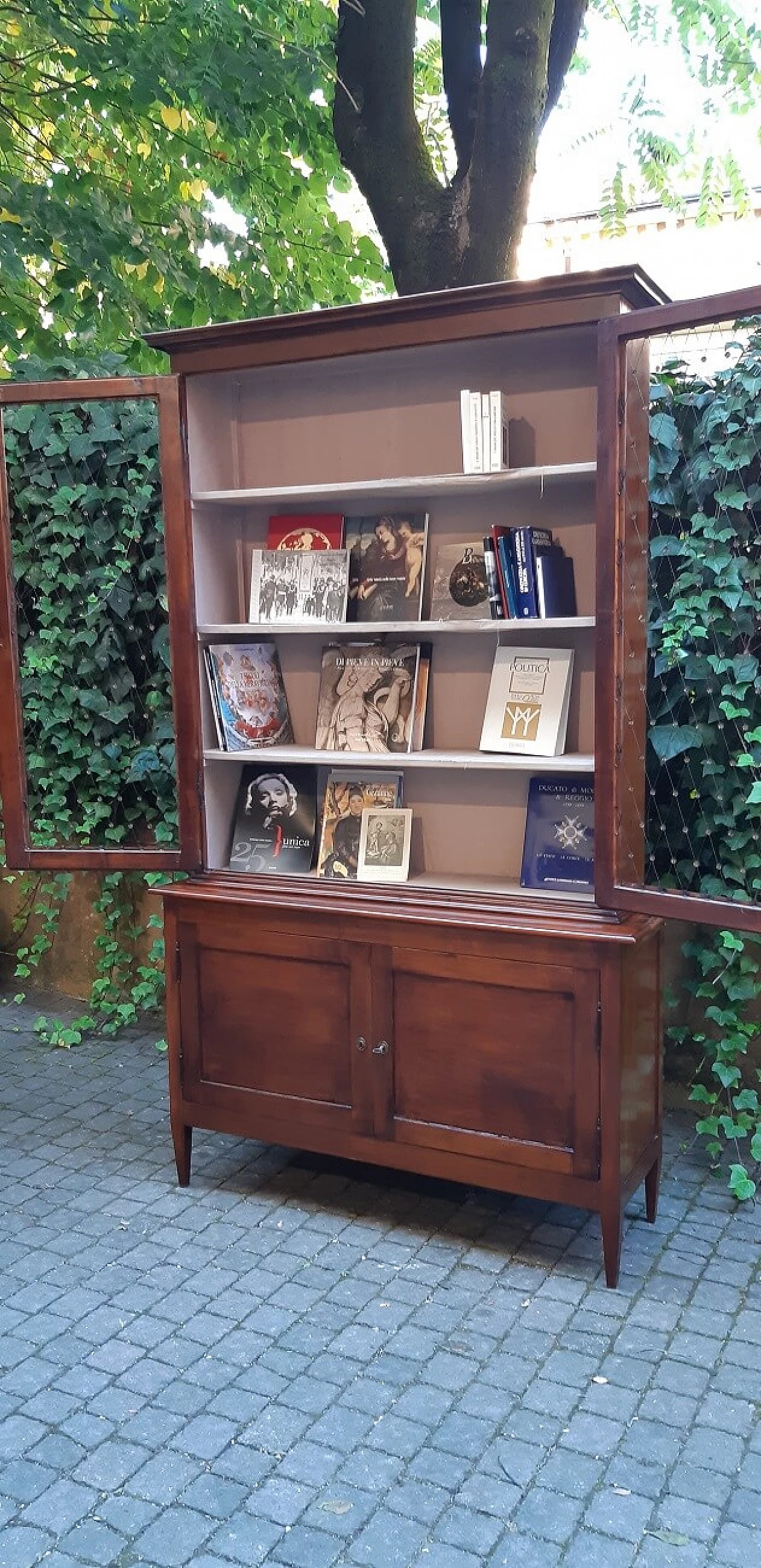 Libreria con vetrina Luigi XVI in ciliegio, fine '700 9