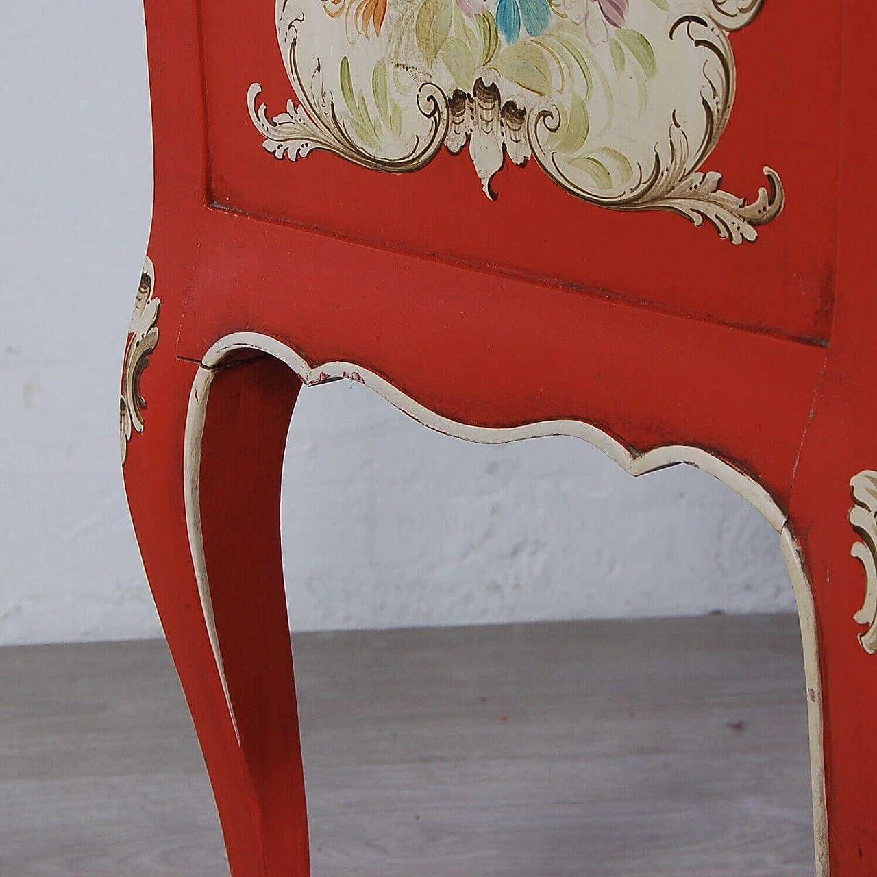 Venetian Baroque style decorated red wood and marble bedside table 10