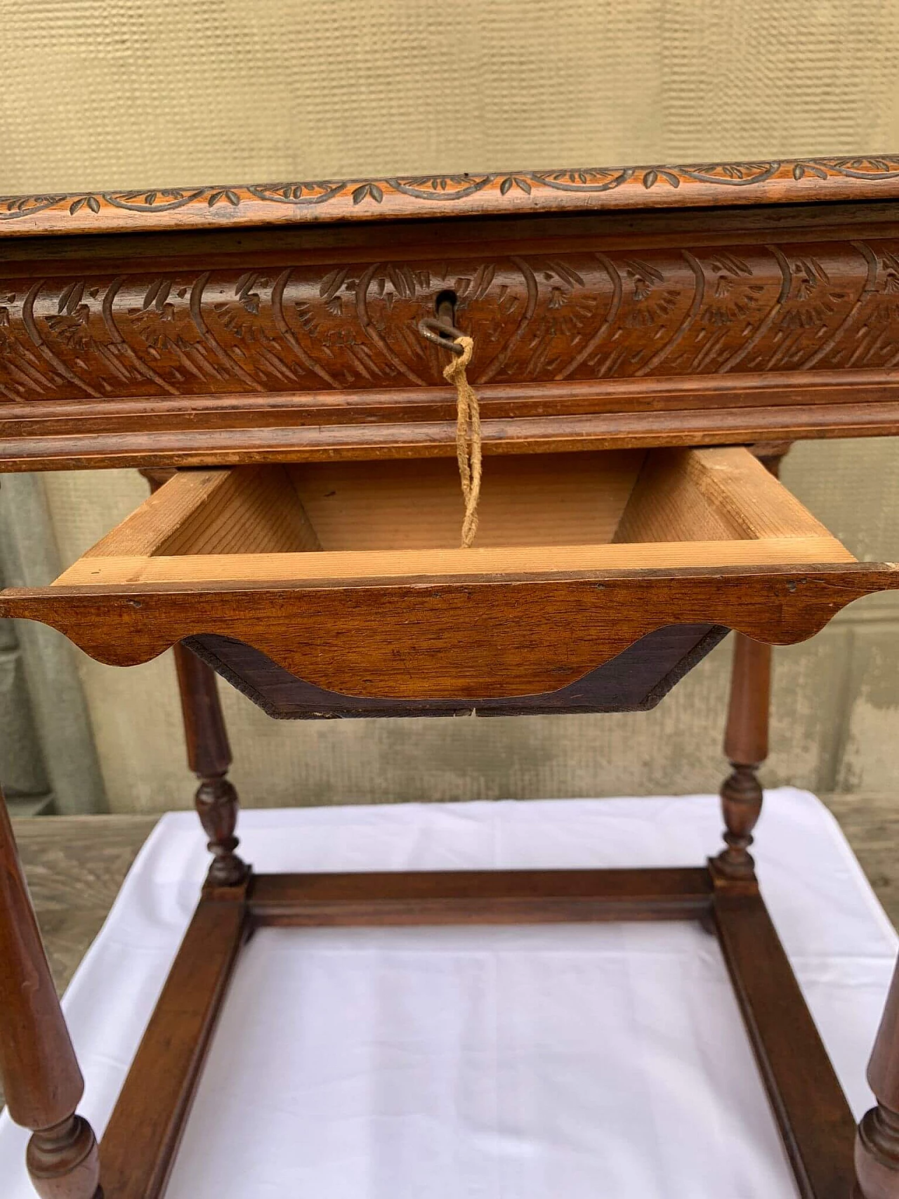 Chestnut coffee table with carvings 2