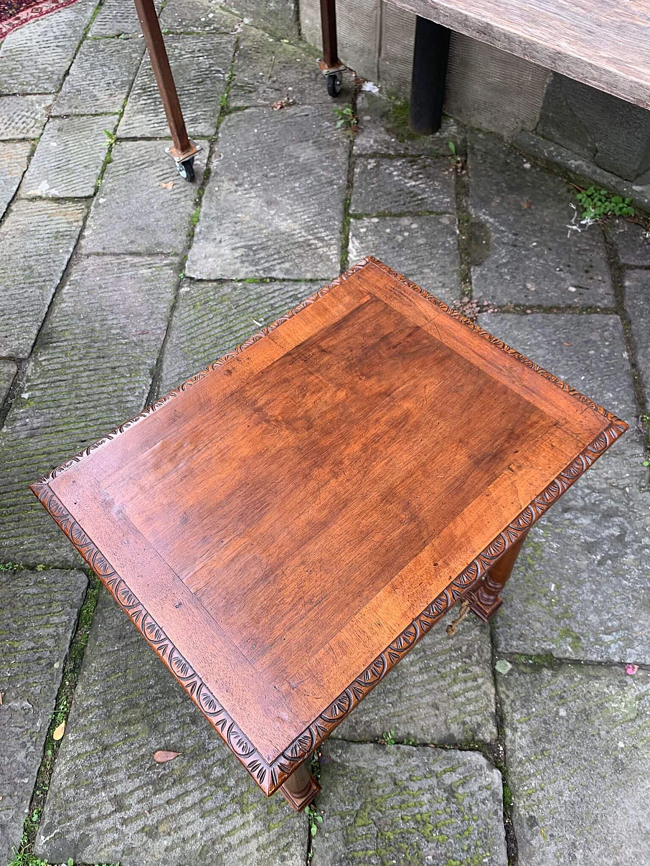 Chestnut coffee table with carvings 10