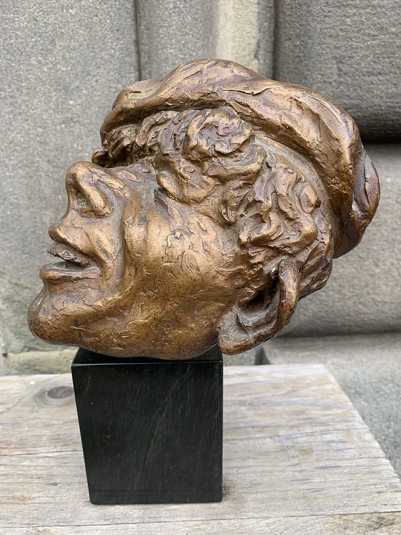 Bronze sculpture with marble base, 1980s 4