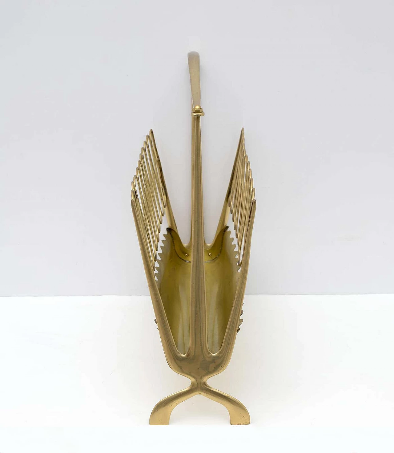 Brass magazine rack attributed to Osvaldo Borsani, 1950s 6