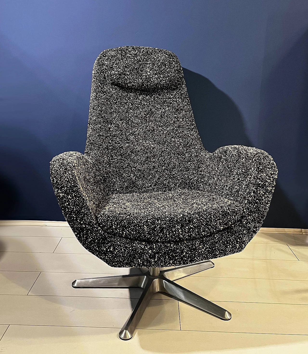 Canadian bouclé fabric and metal swivel armchair, 1980s 1