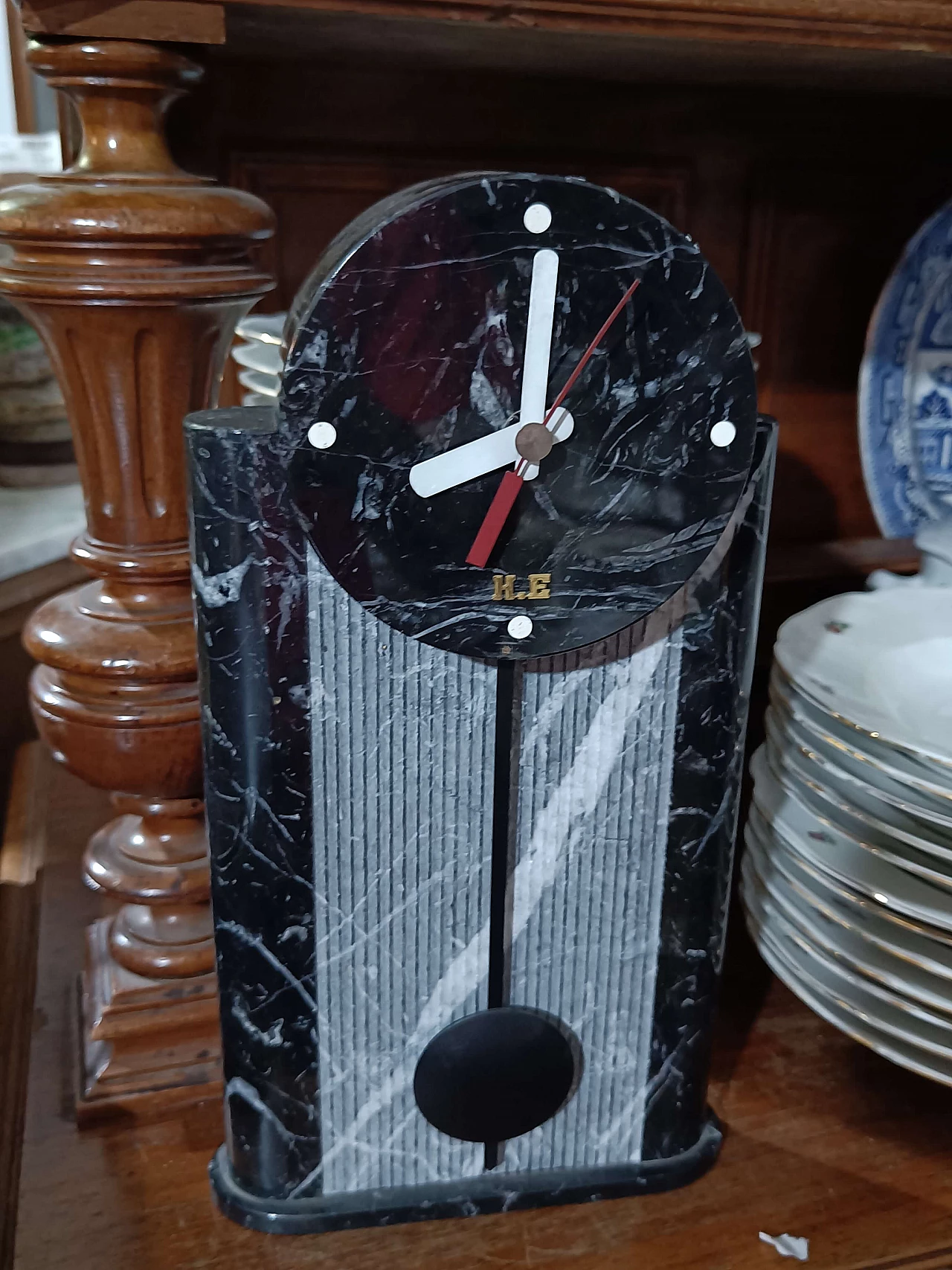 Orologio da tavolo Art Déco in marmo di H.E Vicenza, anni '60 1