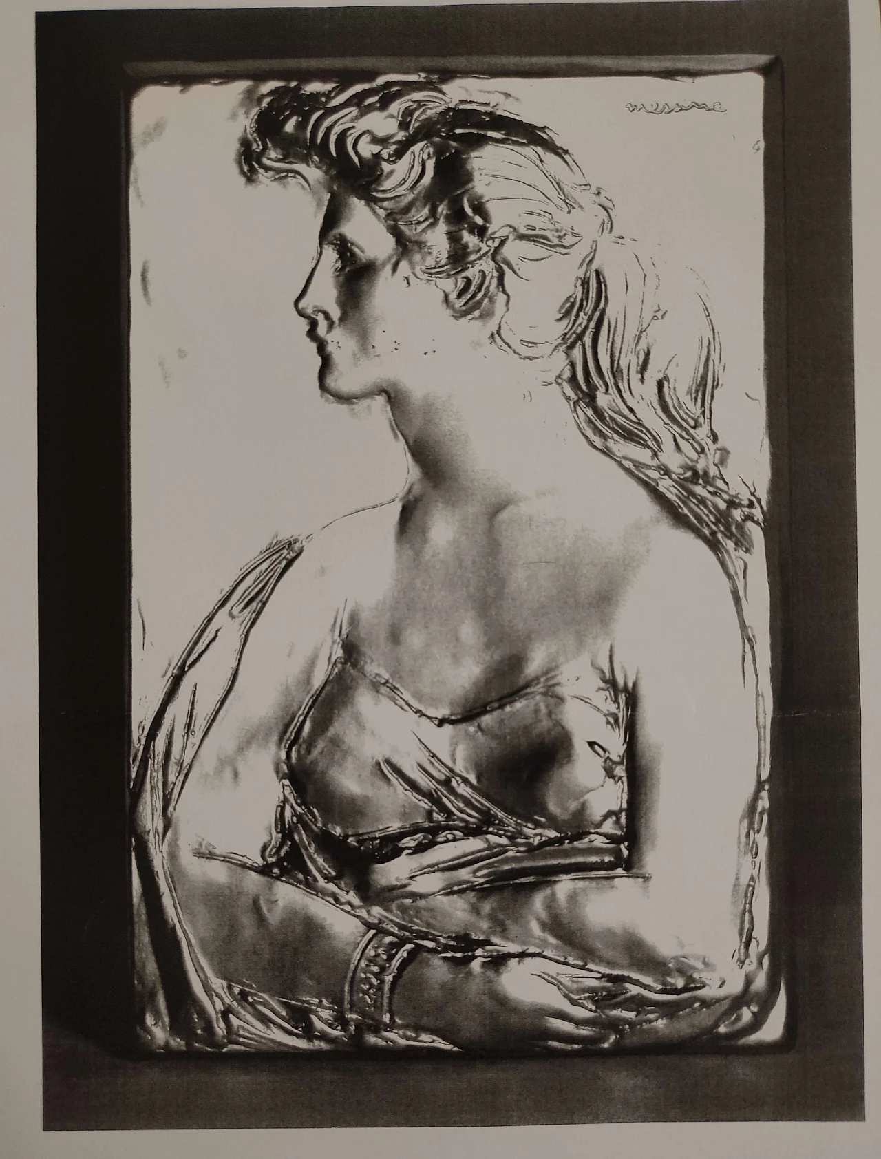 Francesco Messina, Gabriella, gilded bronze bas-relief, 1953 2