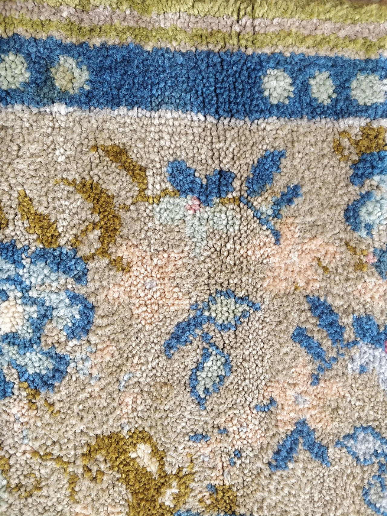 Beige and blue French Cogolin rug, 1950s 9