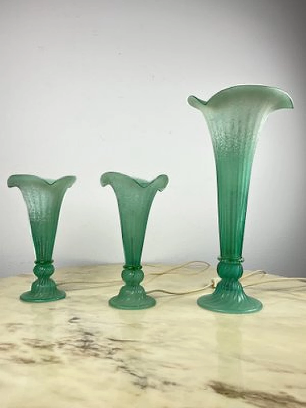 3 Lampade da tavolo in vetro di Murano verde a forma di calle, anni '80 1