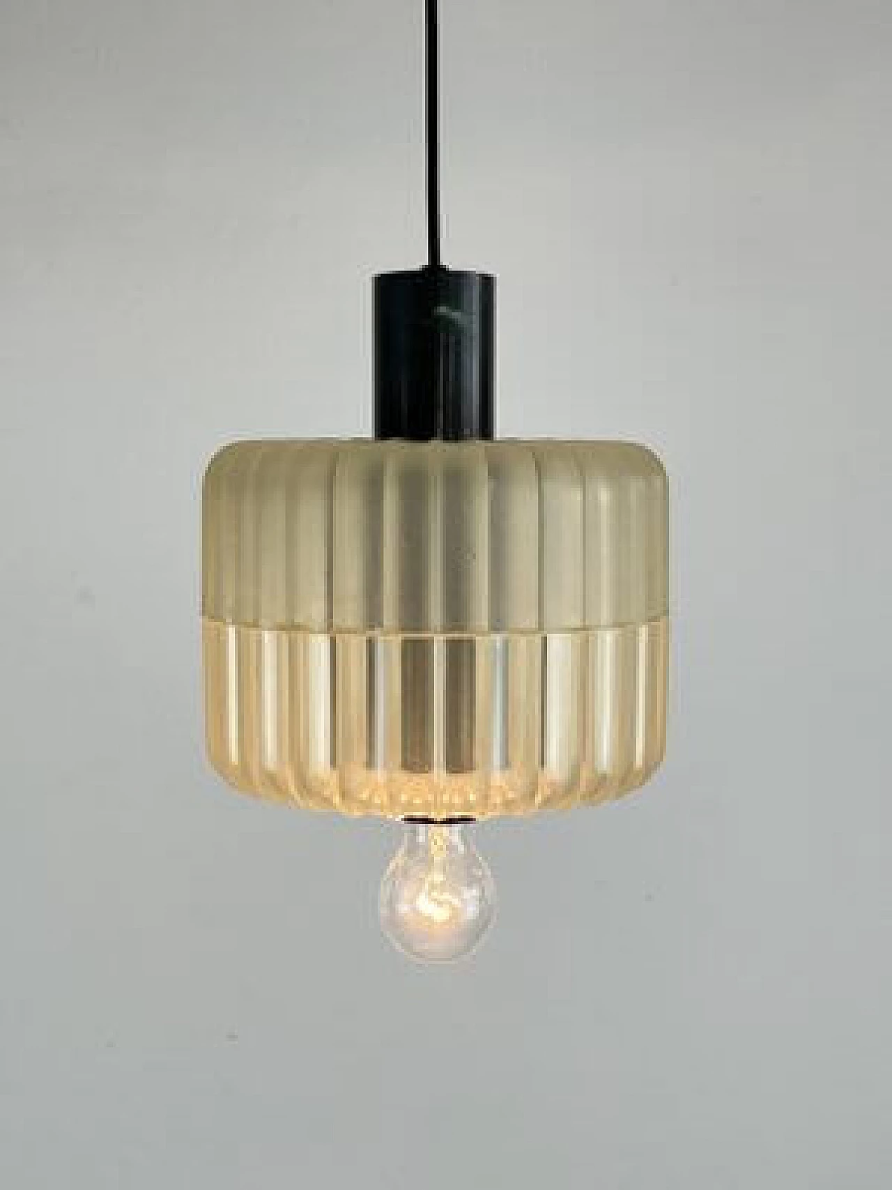 Metal and methacrylate chandelier by Guzzini, 1960s 3