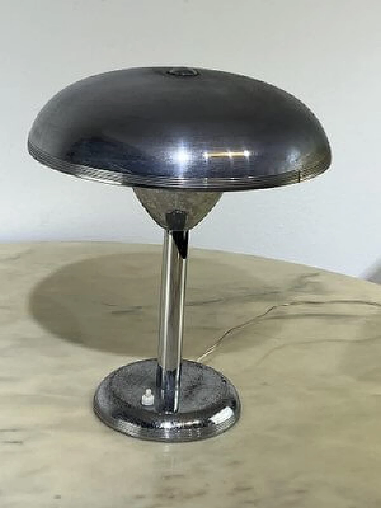 Lampada da tavolo in metallo in stile Bauhaus, anni '30 14