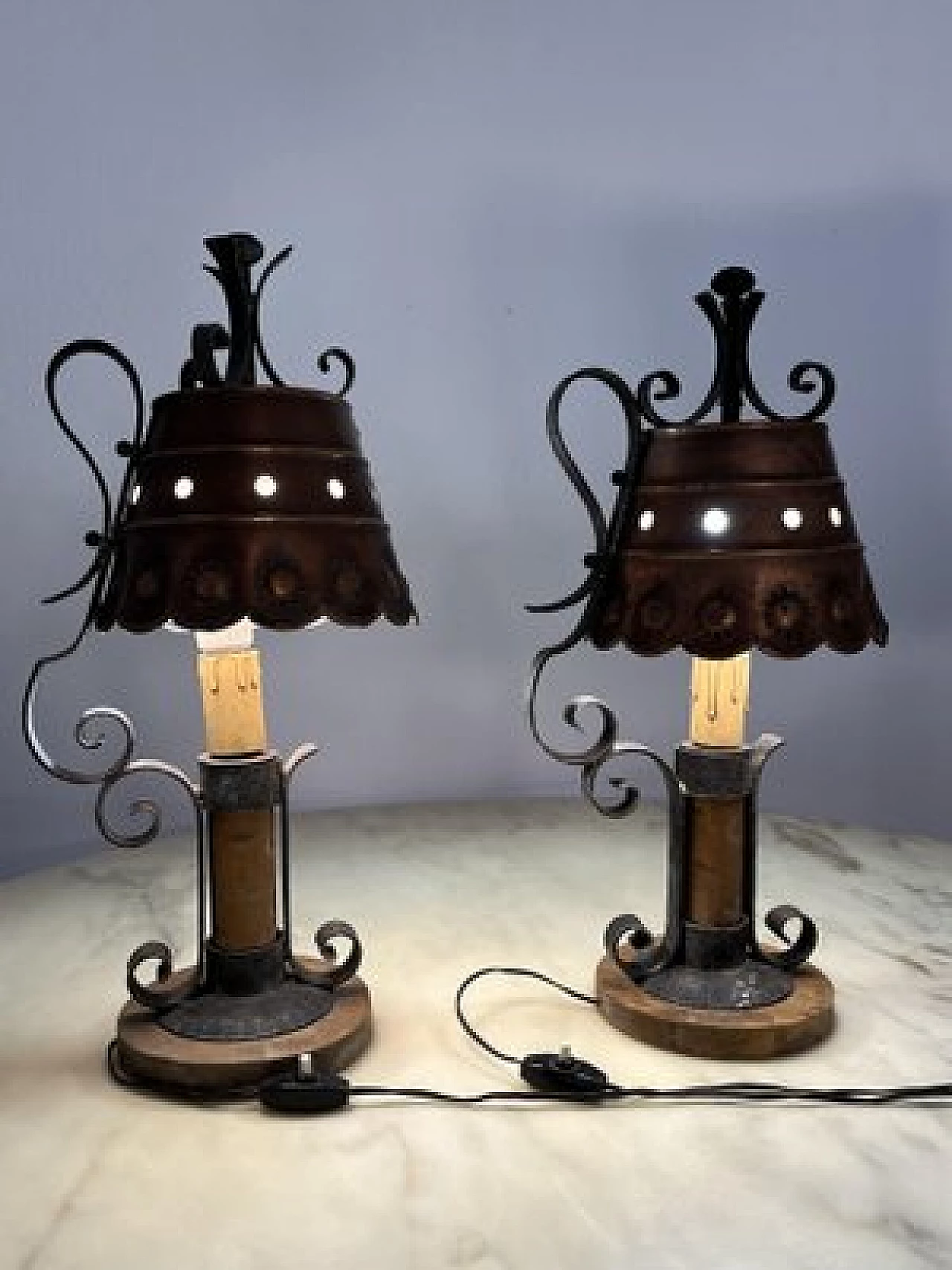 Pair of Brutalist bronze table lamps, 1960s 7