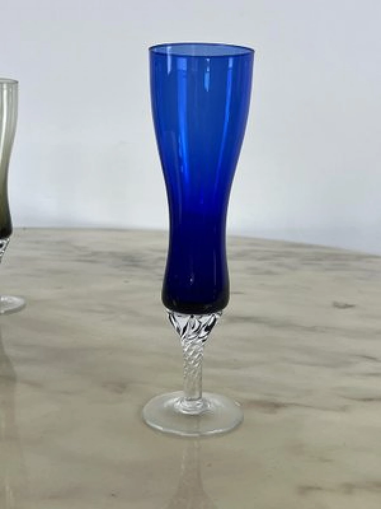 6 Coloured Murano glass beakers, 1960s 3