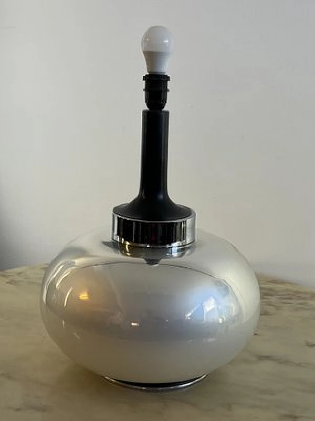 Lampada da tavolo con base in vetro opalescente, anni '70 4