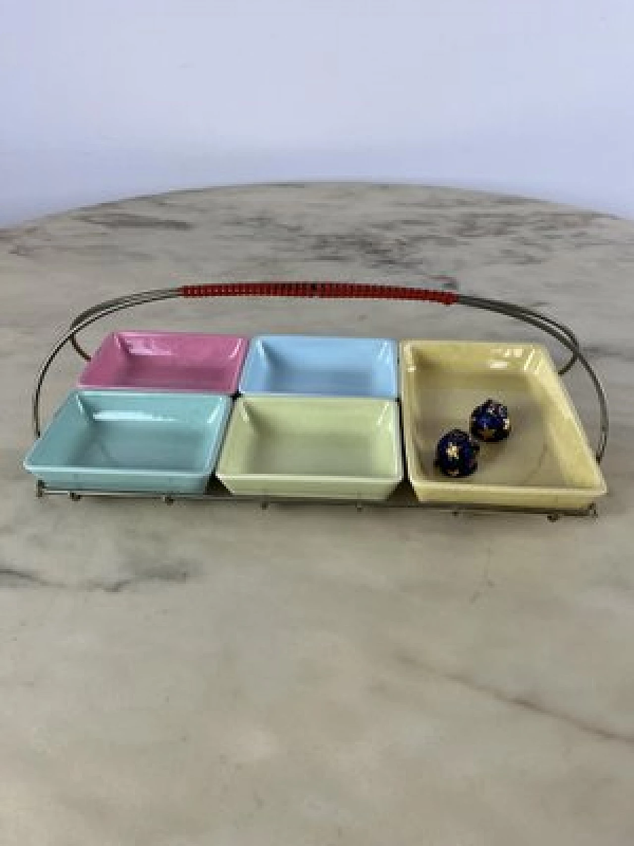 Six-piece hors d'oeuvre plate in metal, ceramic and coloured plastic, 1960s 5