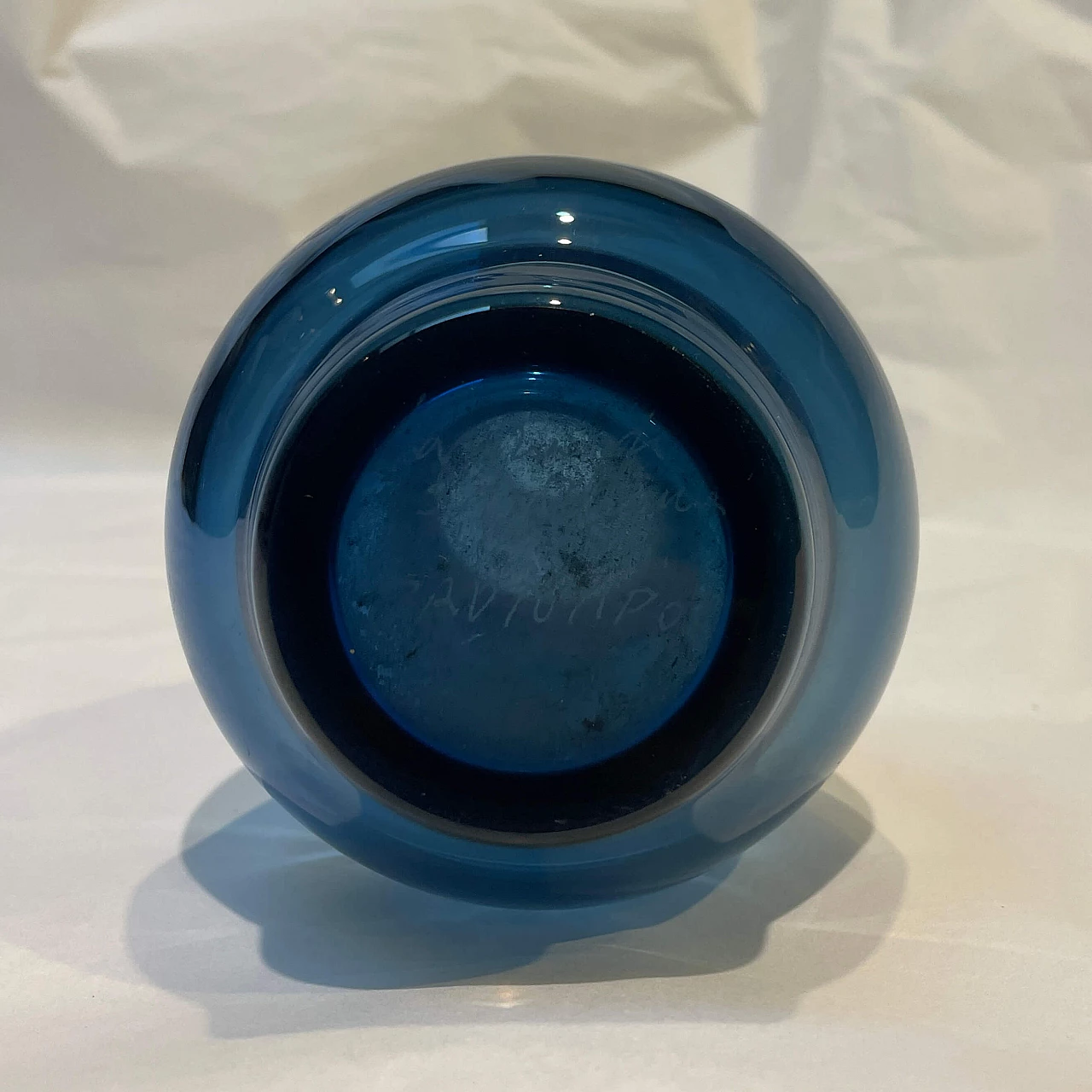Vaso ad ampolla in vetro di Murano blu di Laura de Santillana, anni '80 3