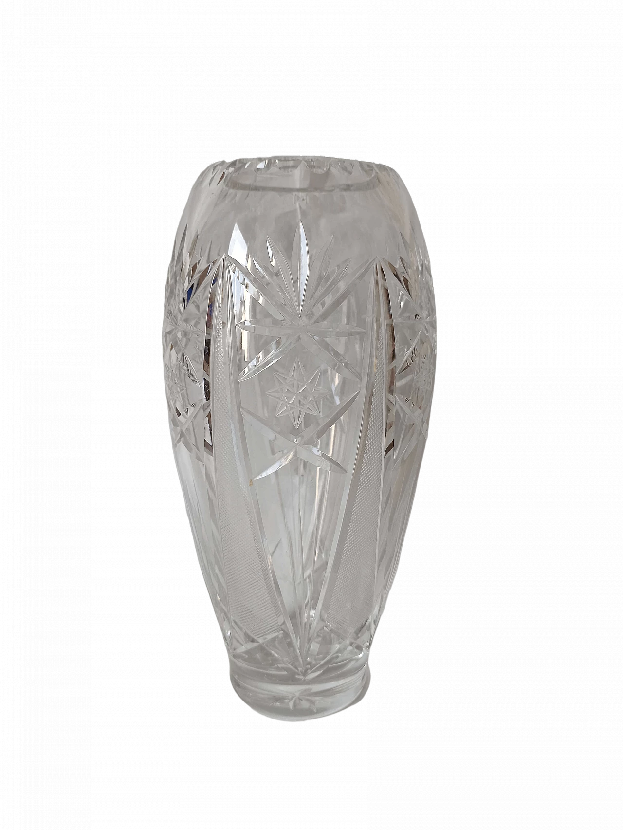 Engraved and ground Baccarat crystal vase, 1970s 13