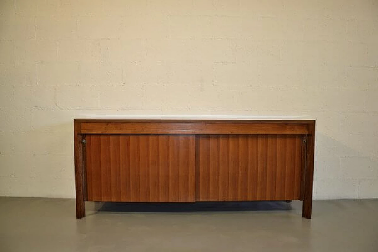 Credenza di Anonima Castelli con ante scorrevoli, anni '60 1