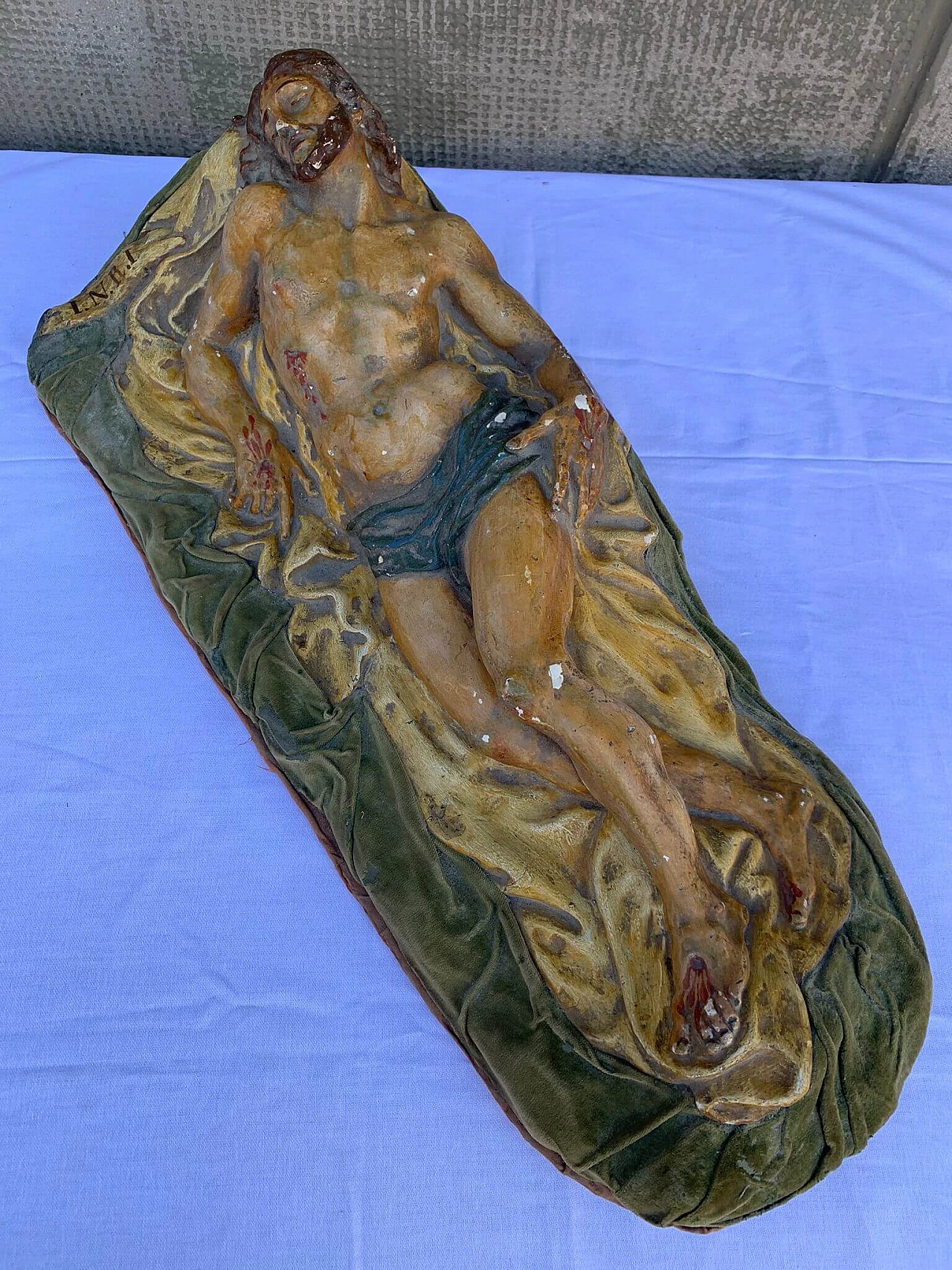 Scultura in gesso di Cristo disteso, dell'800 1