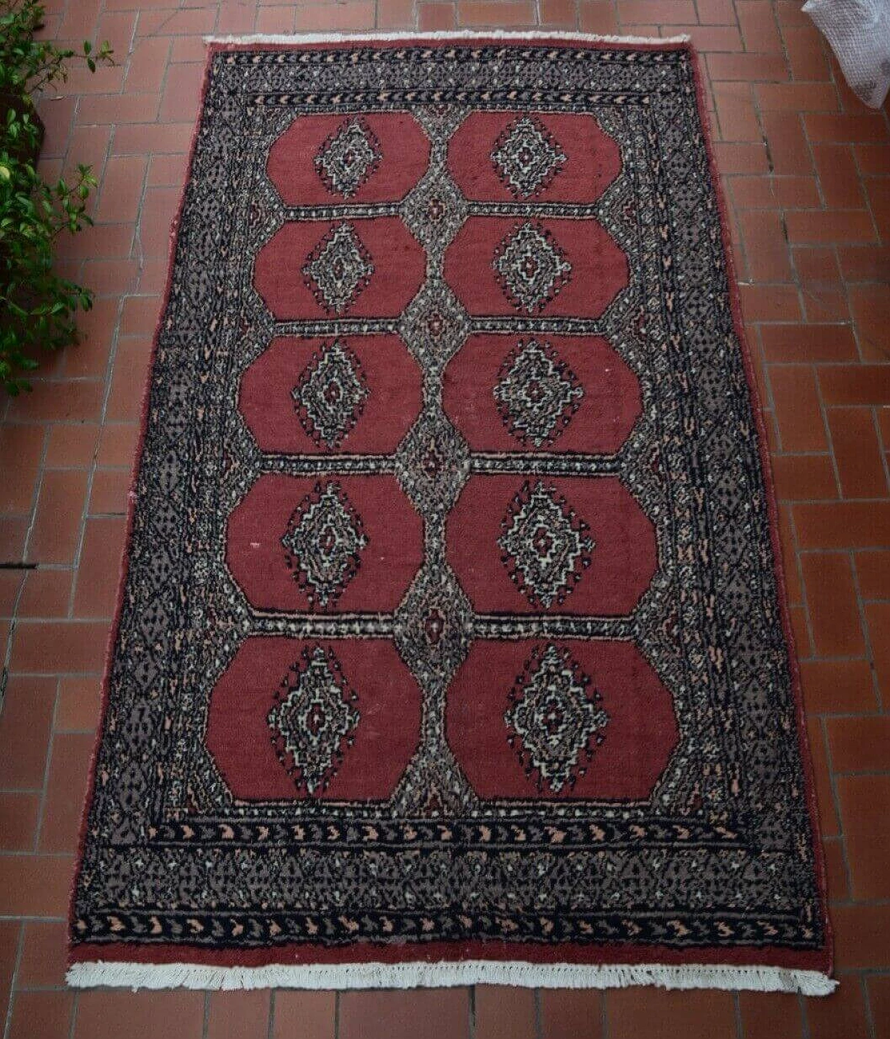 Karaci wool carpet with geometric patterns, 1970s 18